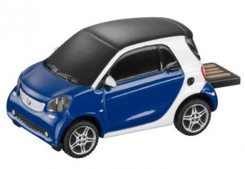 Pennetta USB Collection, 8 GB, smart fortwo bianca/blu in ma 